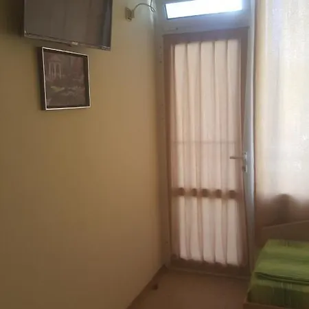 Луксозни Стаи За Почивка На Море В Центъра На Слънчев Бряг Apartman Napospart